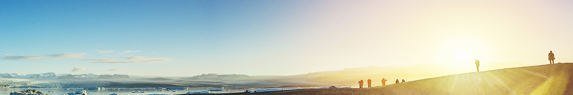 因?yàn)橛心?，世界才如此精? pch=